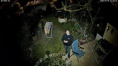 Testaufnahme bei Nacht mit LICHT: IN-9820 4K