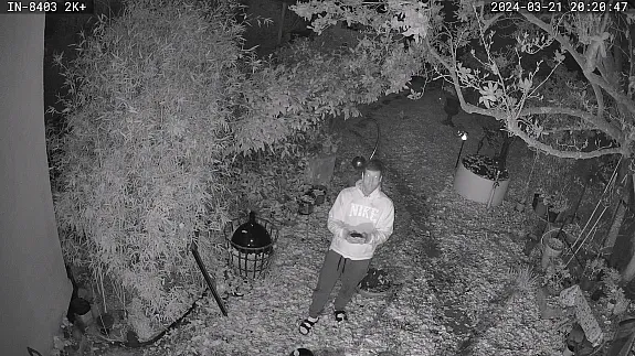 IN-8403 2K+ Testaufnahme 2 bei Nacht