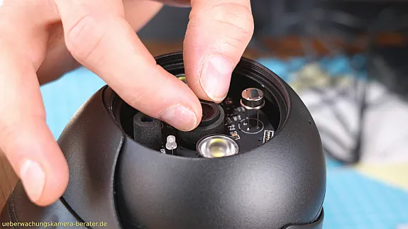 Instar 8403 2K Plus - Objektiv drehen, Schärfe einstellen